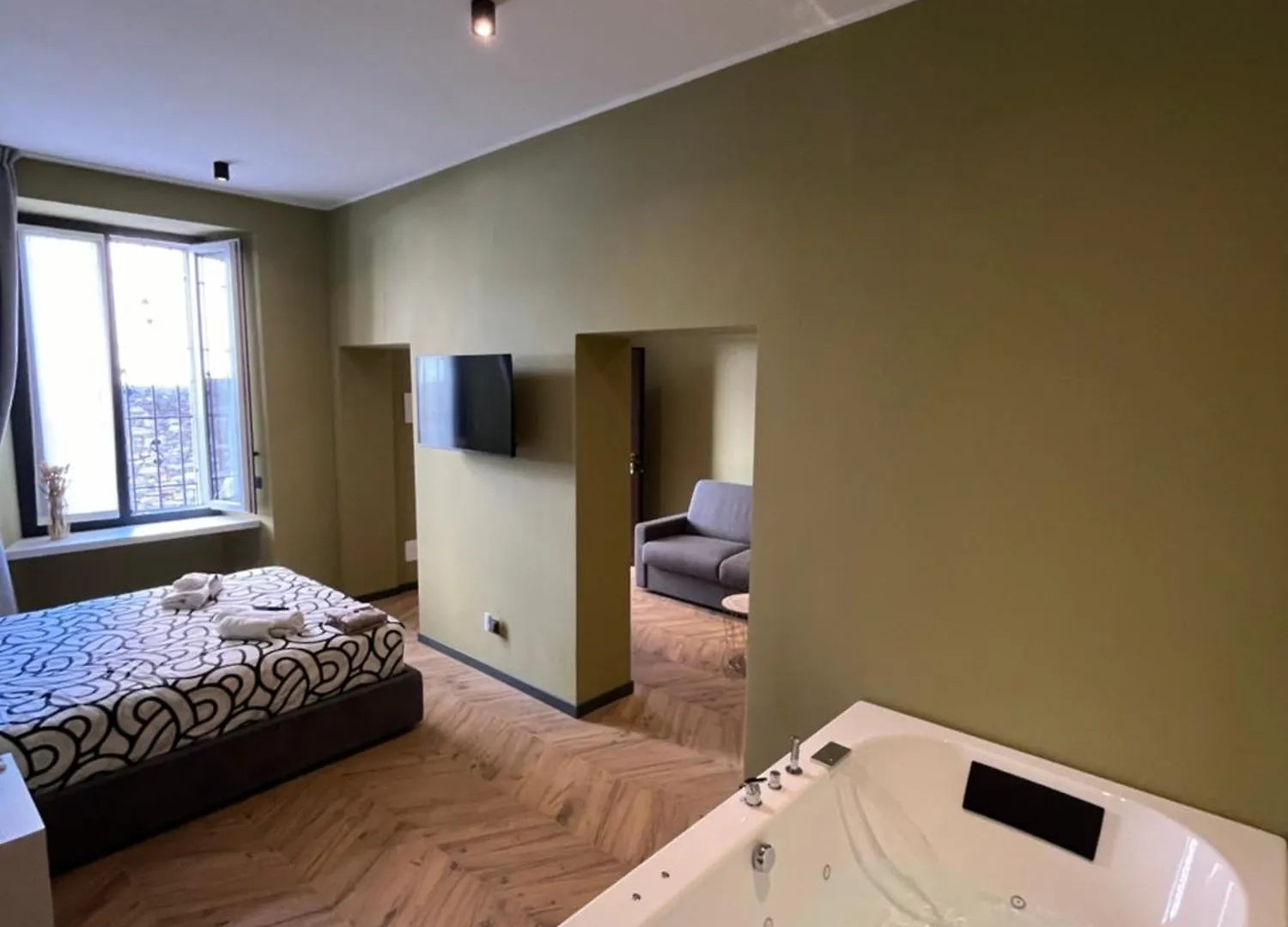 George'S Suite&Spa With Parking Como