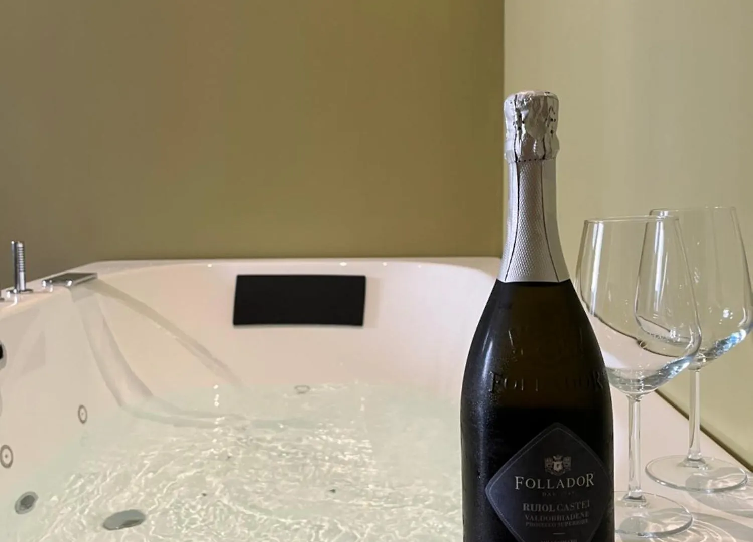 George'S Suite&Spa With Parking Como Italy